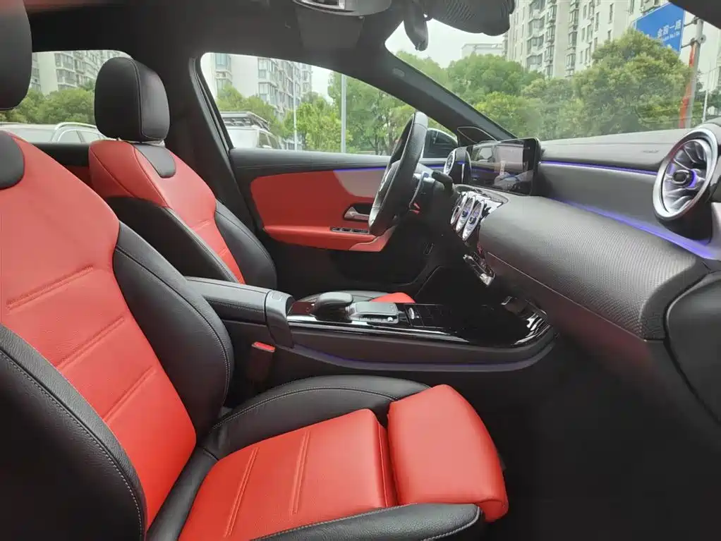 Mercedes-Benz A-Class AMG 2024 — фото 20