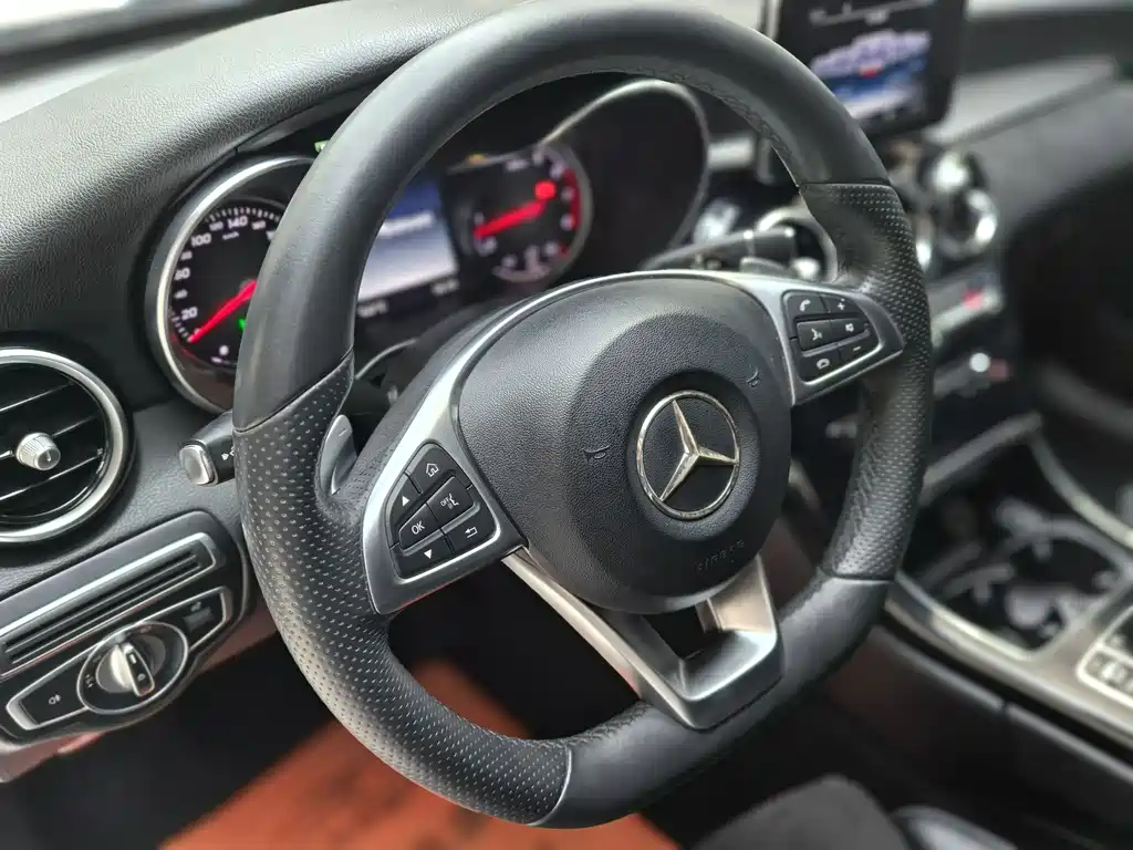 Mercedes-Benz C-Class 2017 — фото 9