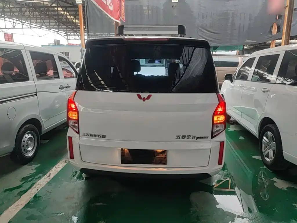 Wuling Hongguang PLUS 2023