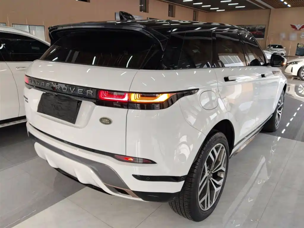 Land Rover Evoque 2021 — фото 23