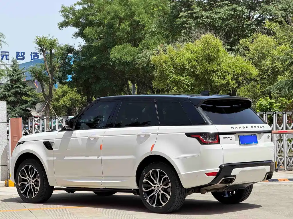 Land Rover Range Rover Sport 2021 — фото 13