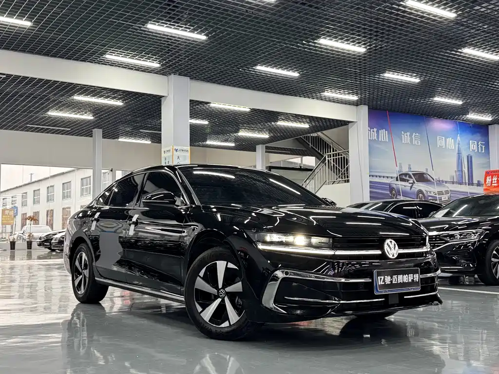 Volkswagen Magotan 2025