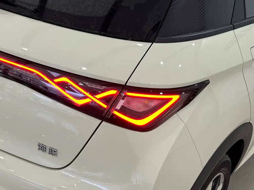 BYD Dolphin 2026