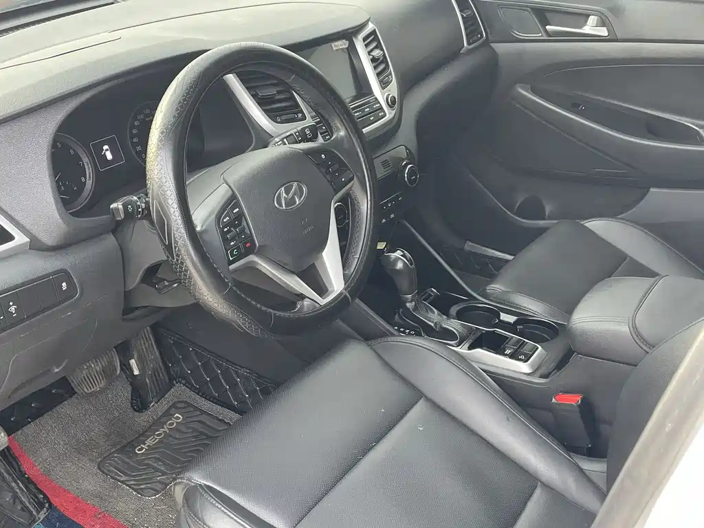 Hyundai Tucson 2015 — фото 4