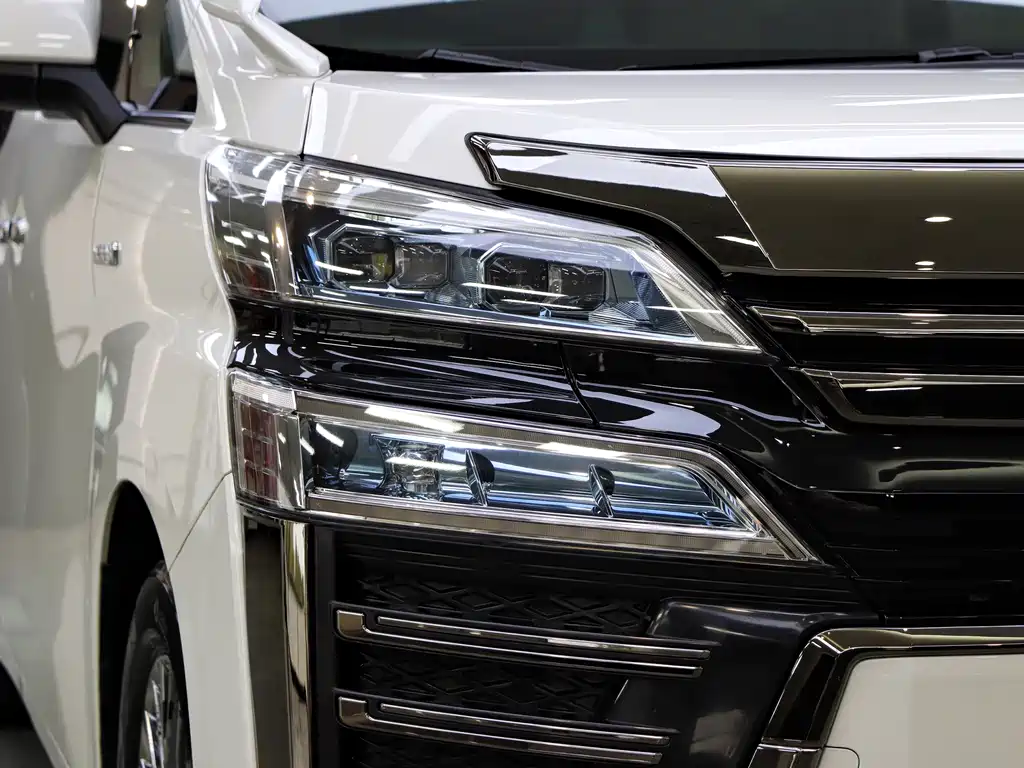 Toyota Vellfire 2020 — фото 31