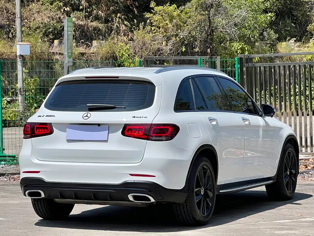 Mercedes-Benz GLC 2020 — фото 19