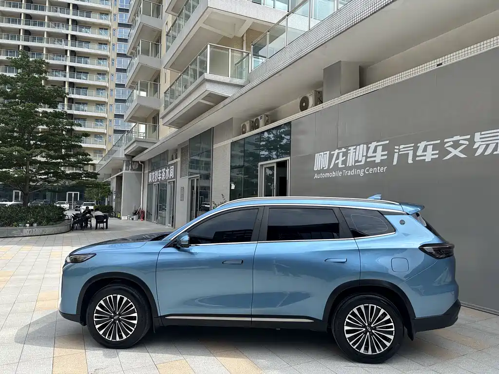 Chery Tiggo 8 PLUS C-DM 2025 — фото 22