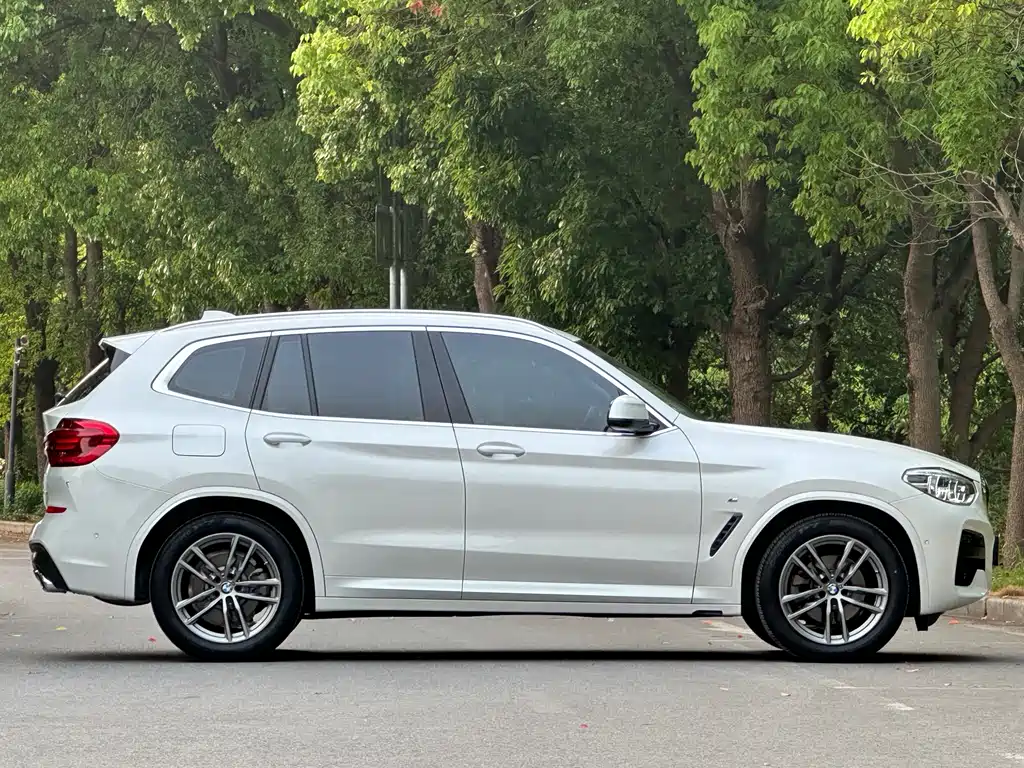 BMW X3 2021 — фото 2
