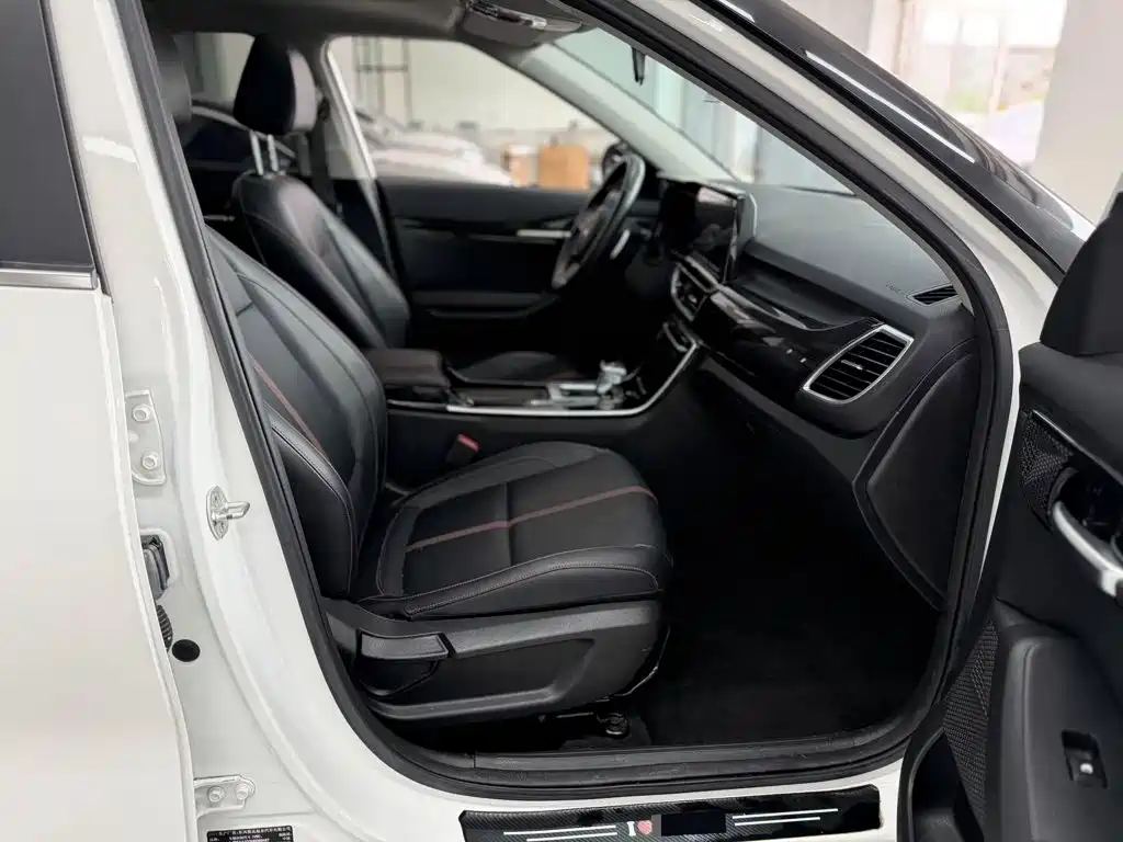 Kia KX3 2022 — фото 17