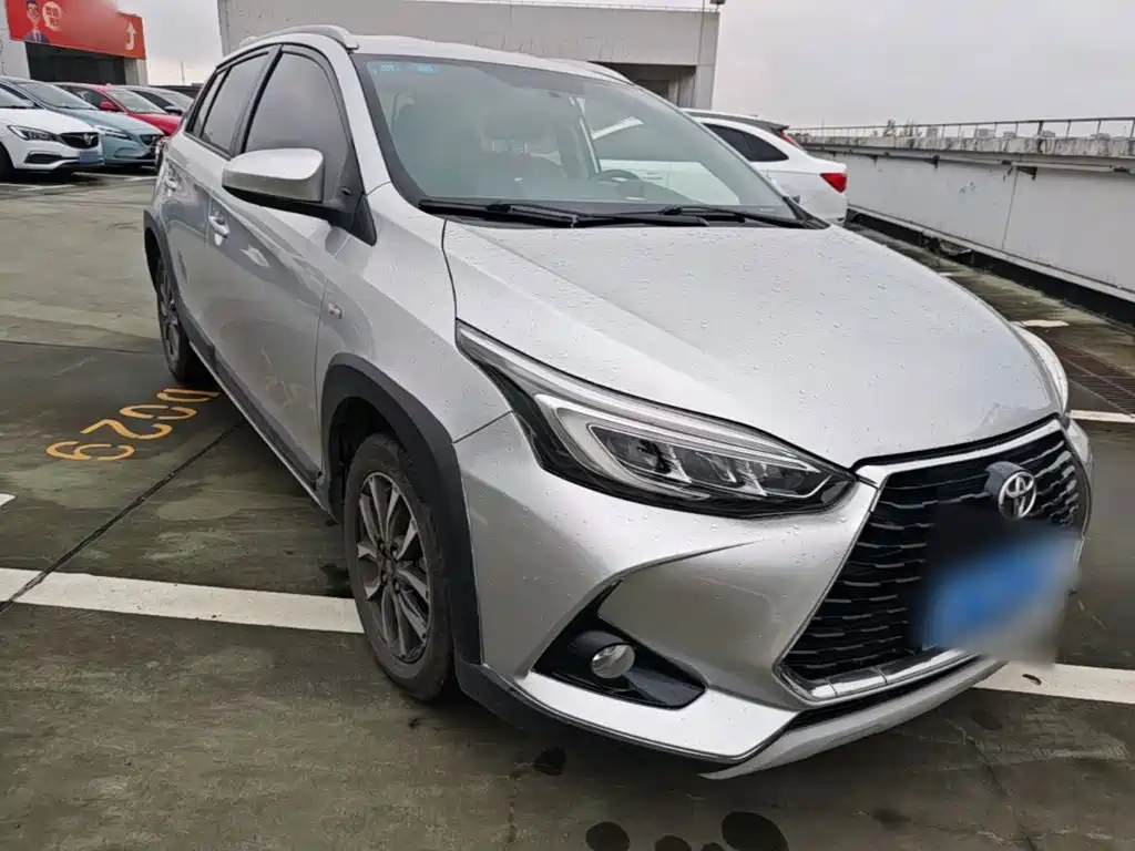 Toyota Yaris L 2020