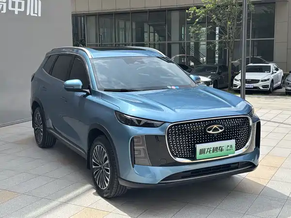 Chery Tiggo 8 PLUS C-DM 2025