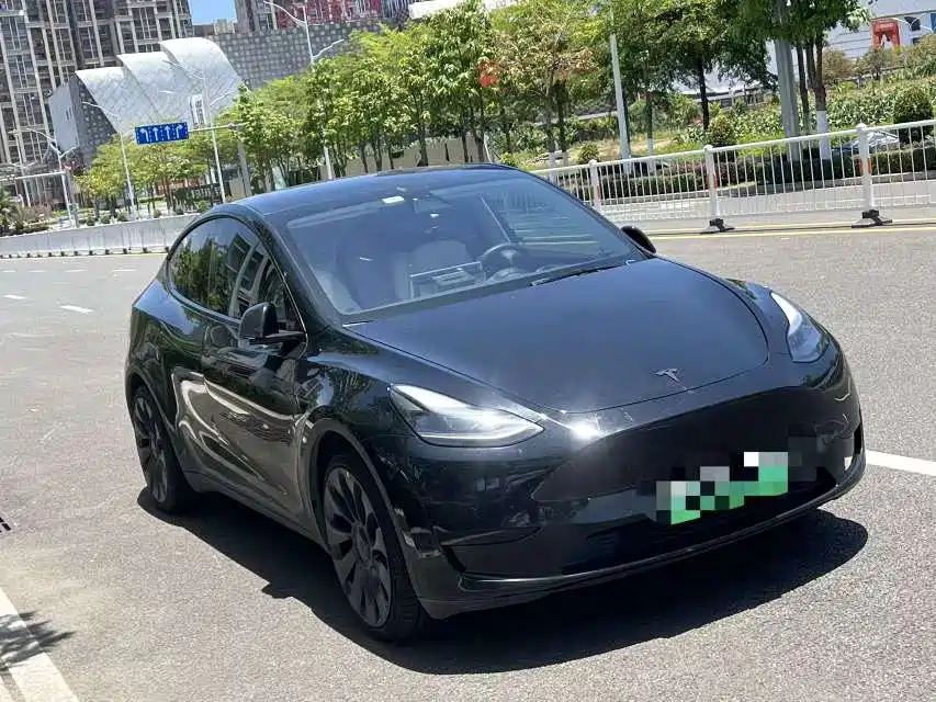 Tesla Model Y 2022 — фото 6