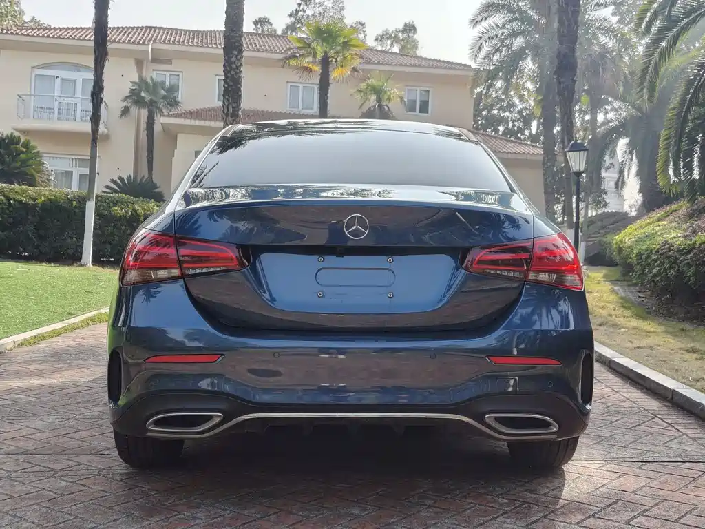 Mercedes-Benz A-Class 2019 — фото 4
