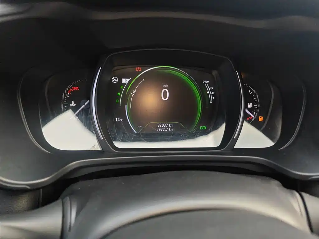 Renault Kadjar 2017 — фото 9