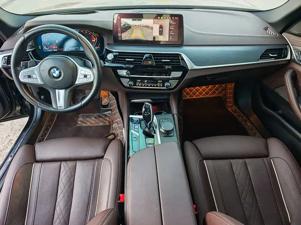 BMW 5 Series 2024 — фото 12