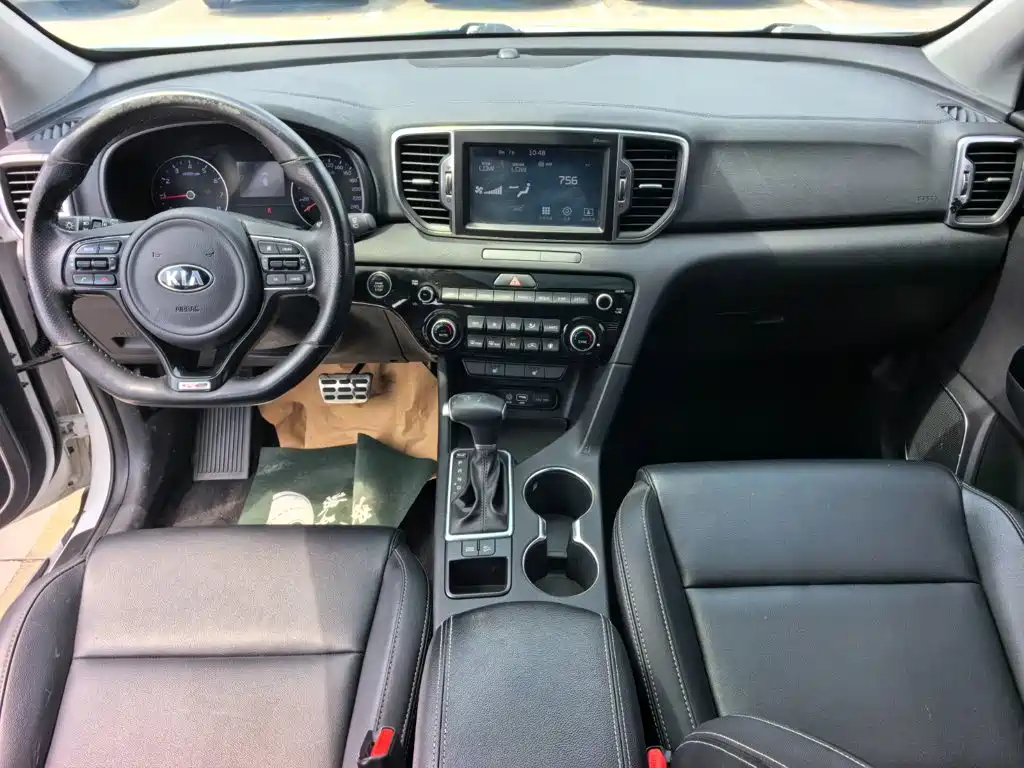 Kia KX5 2017 — фото 11