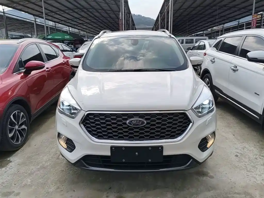 Ford Kuga 2019 — фото 3