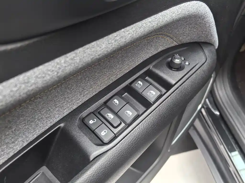 Jeep Compass 2022 — фото 9