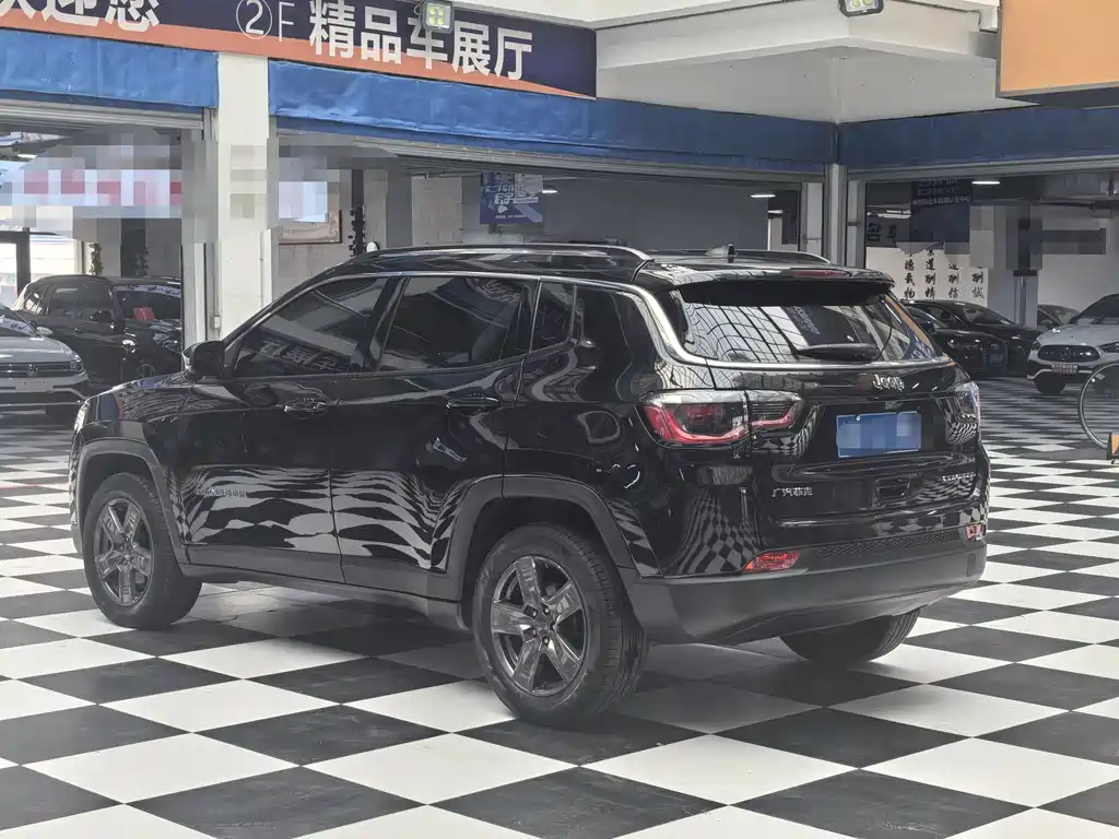 Jeep Compass 2022 — фото 19