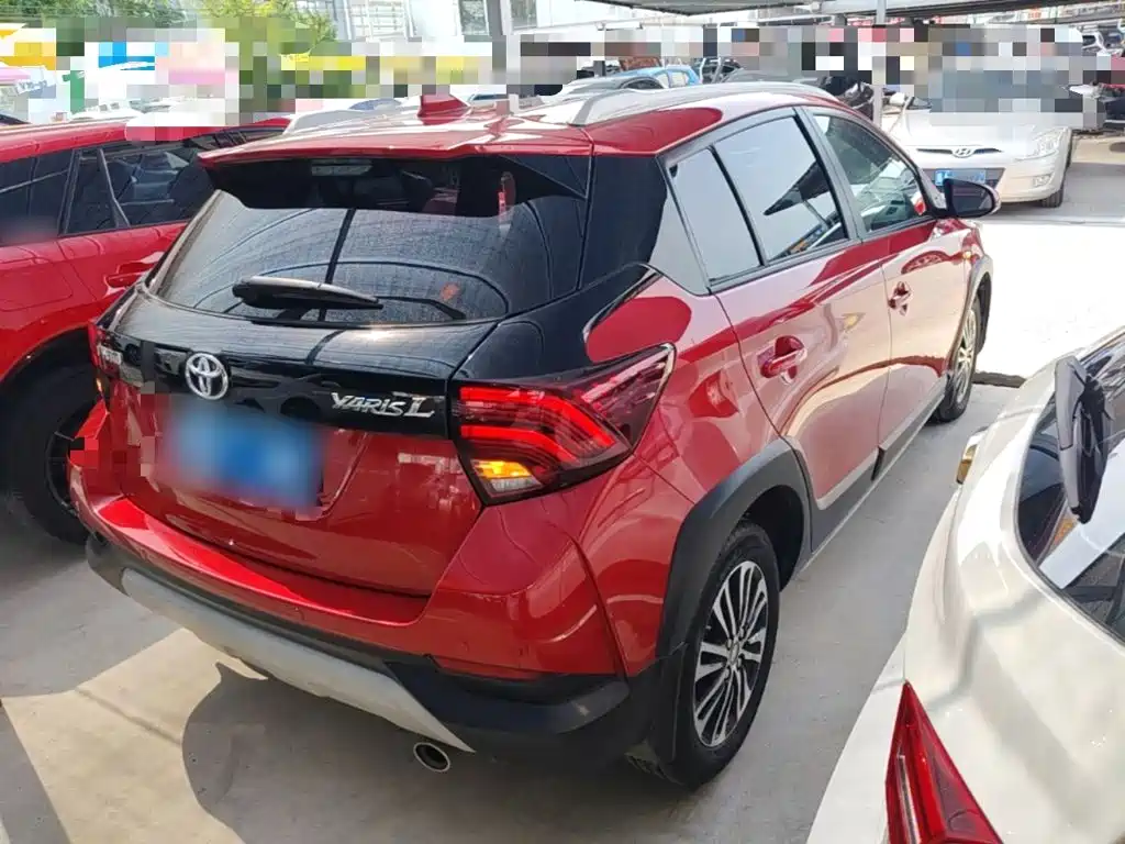 Toyota Yaris L 2020