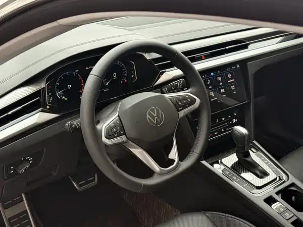 Volkswagen CC 2025
