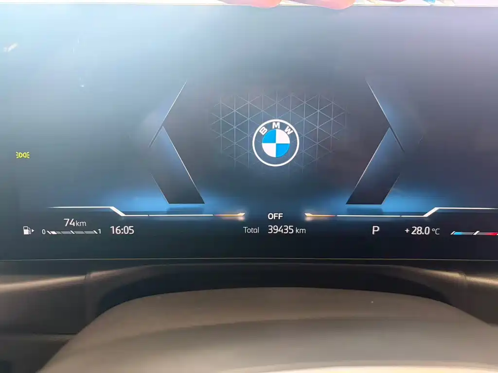 BMW 3 Series 2023 — фото 11