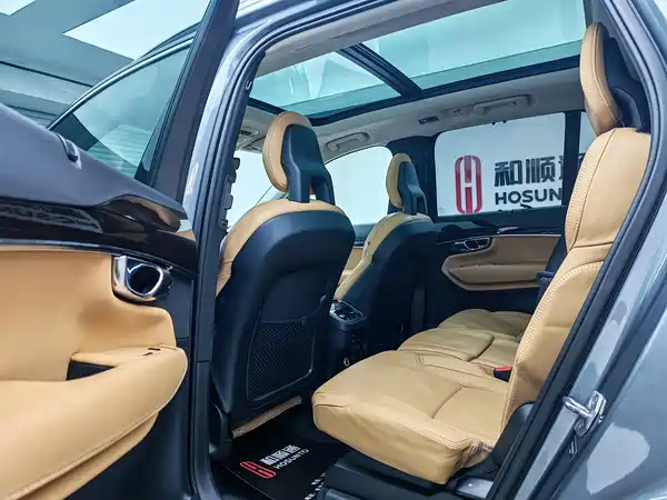 Volvo XC90 2015