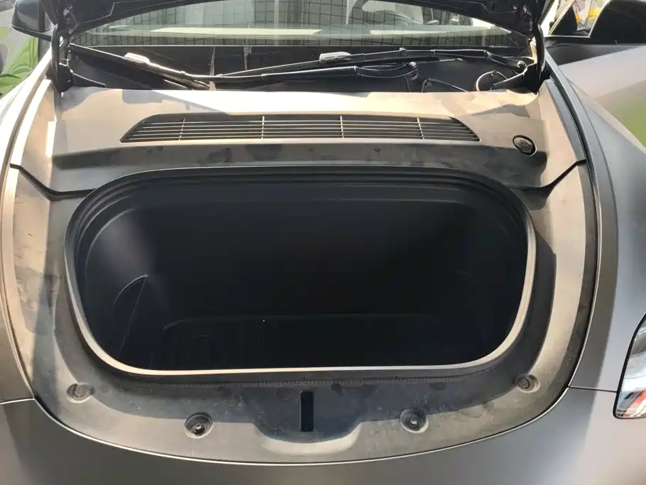 Tesla Model Y 2023 — фото 10