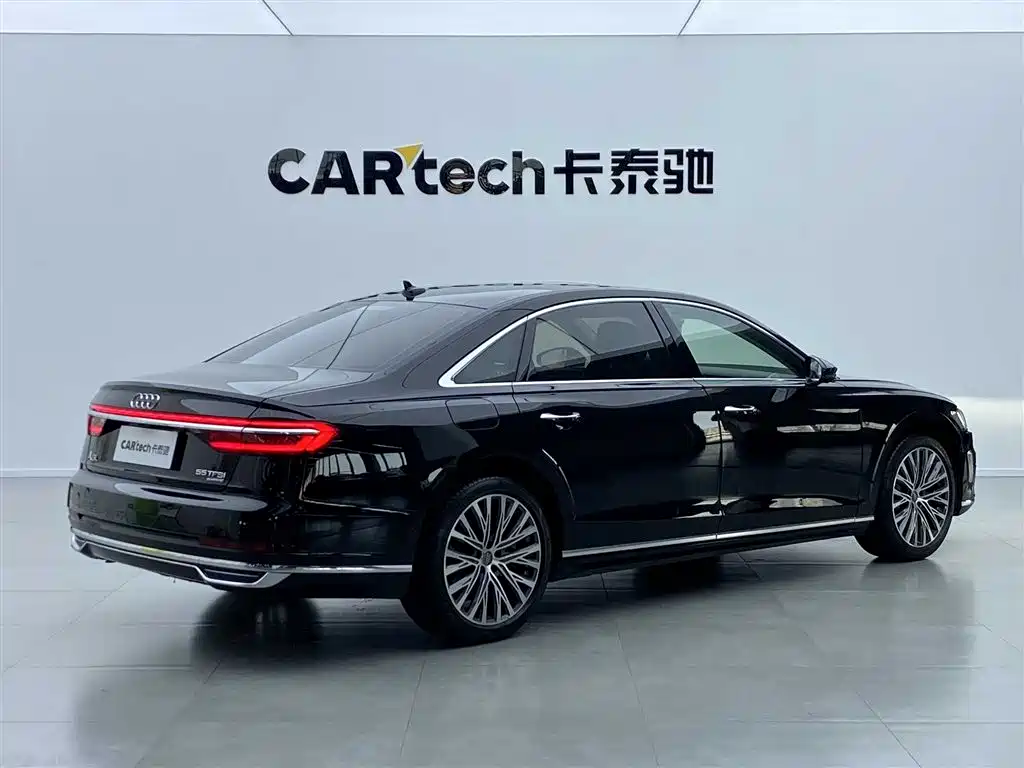 Audi A8 2020 — фото 3