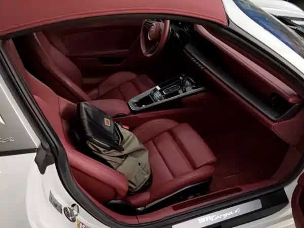 Porsche 911 2023
