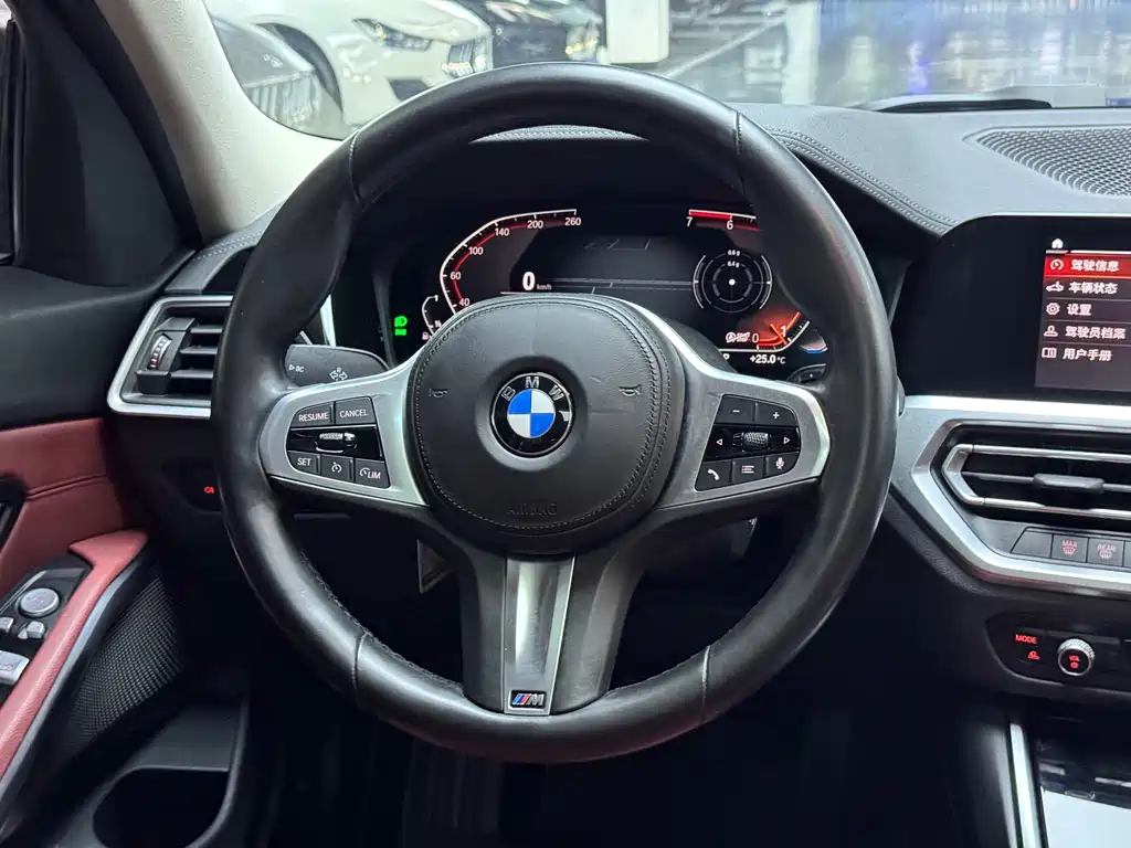 BMW 3 Series 2021 — фото 17