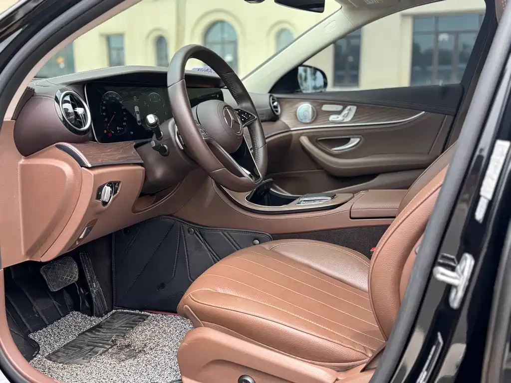Mercedes-Benz E-Class 2021