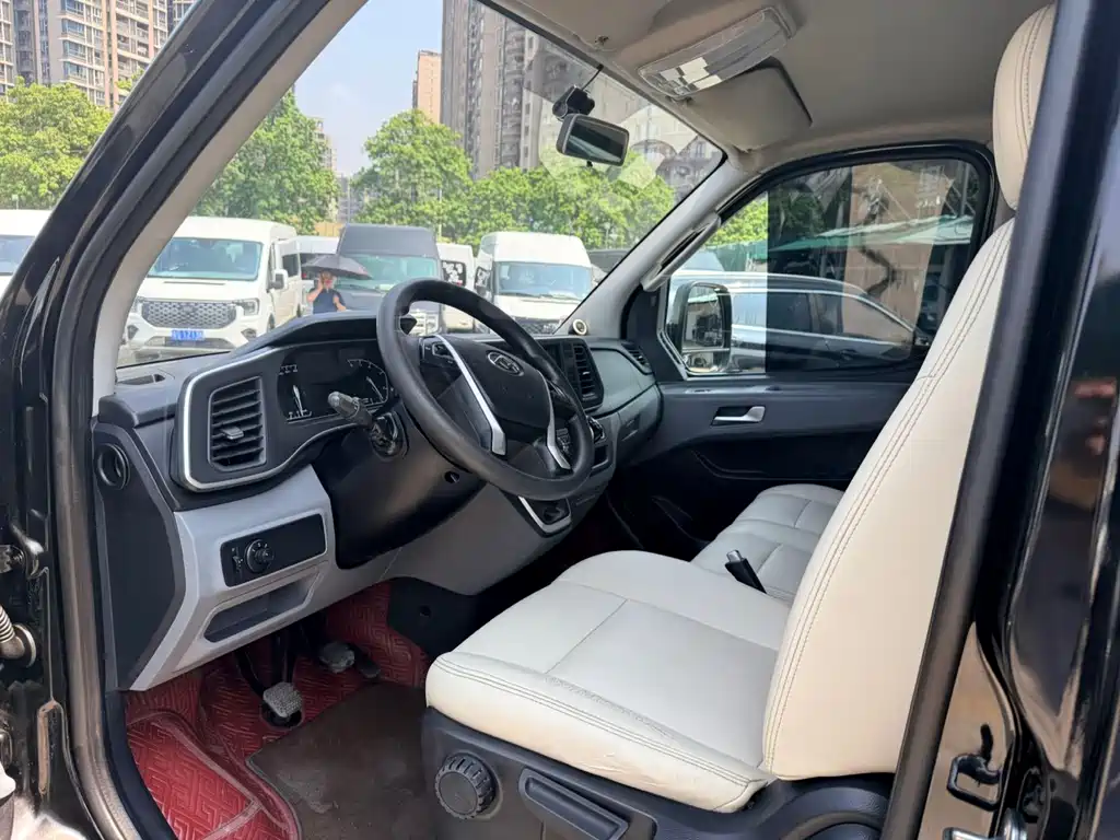 Maxus V80 2024