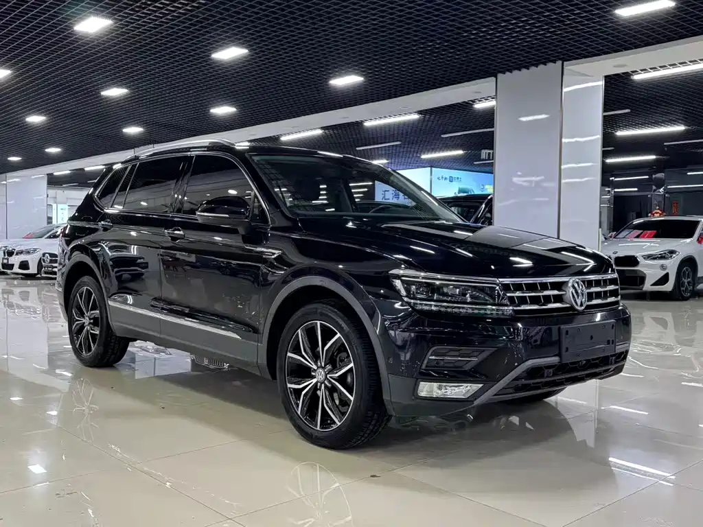 Volkswagen Tiguan L 2019 — фото 2