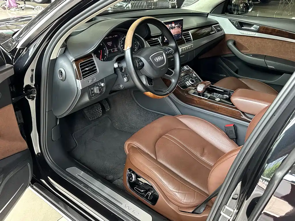 Audi A8 2014