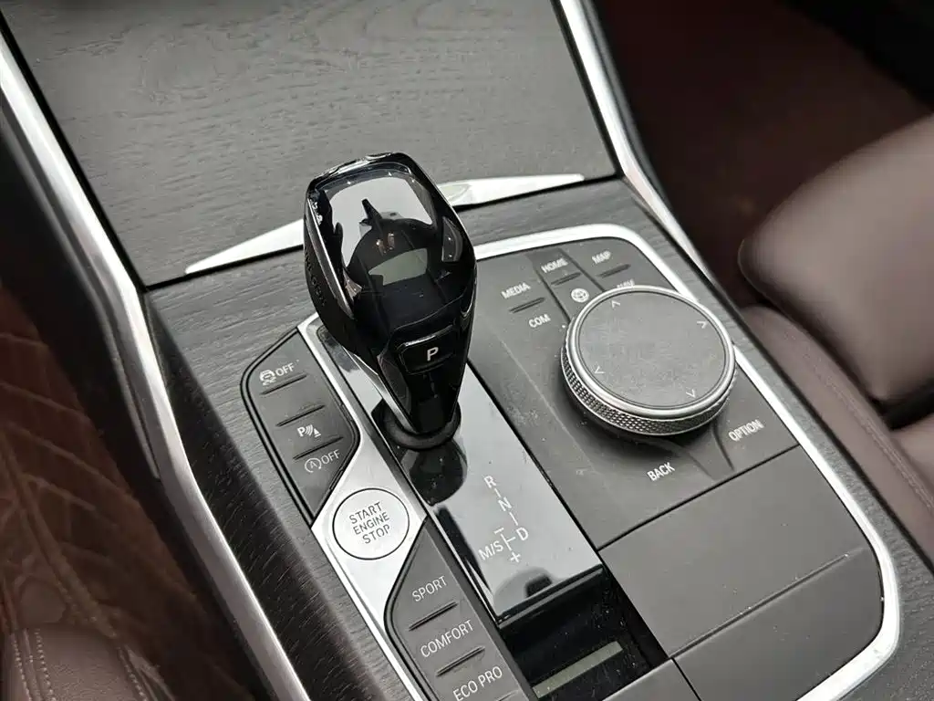 BMW 3 Series 2020 — фото 15