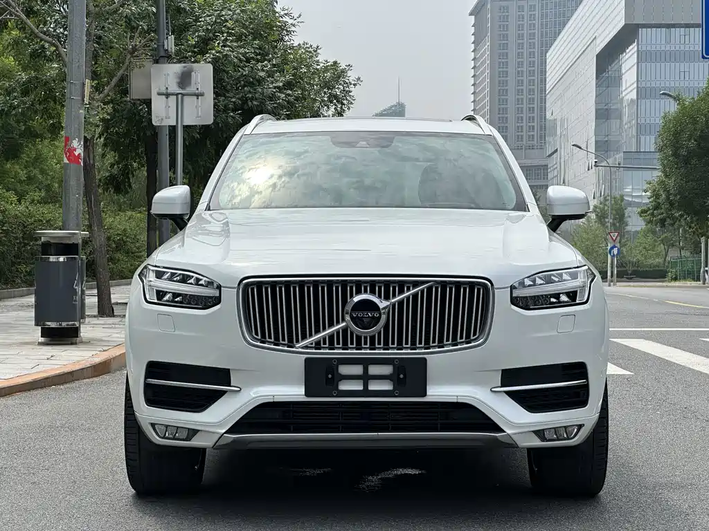 Volvo XC90 2019 — фото 2