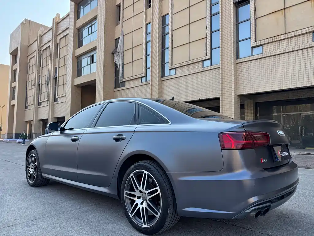 Audi S6 2017 — фото 4