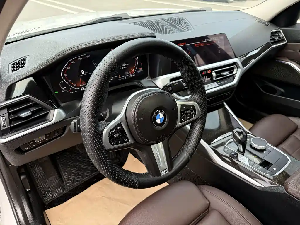 BMW 3 Series 2021 — фото 14