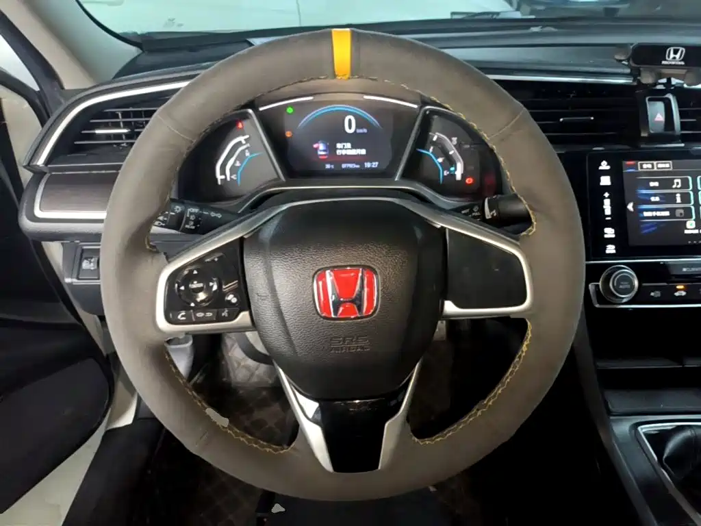 Honda Civic 2020 — фото 11