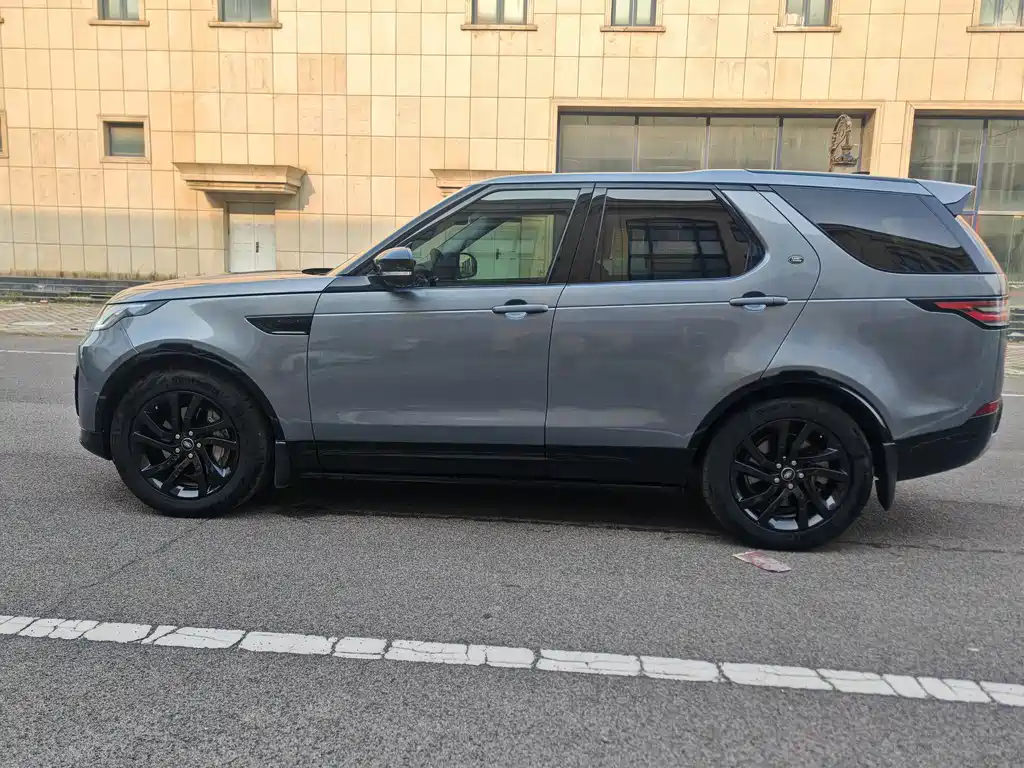 Land Rover Discovery 2021 — фото 8