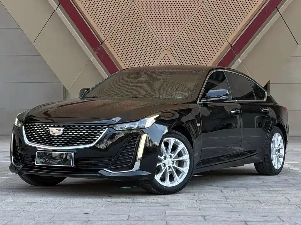 Cadillac CT5 2023 — фото 1