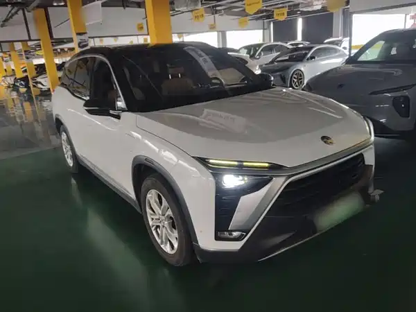 NIO ES8 2020