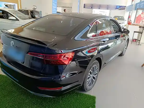 Volkswagen Sagitar 2019