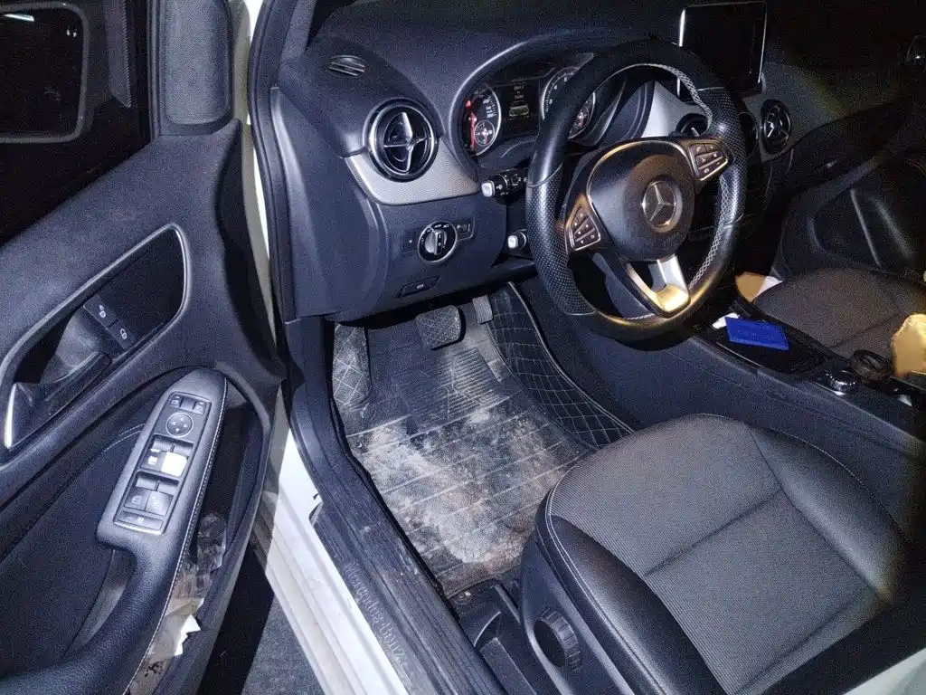 Mercedes-Benz B-Class 2016 — фото 14