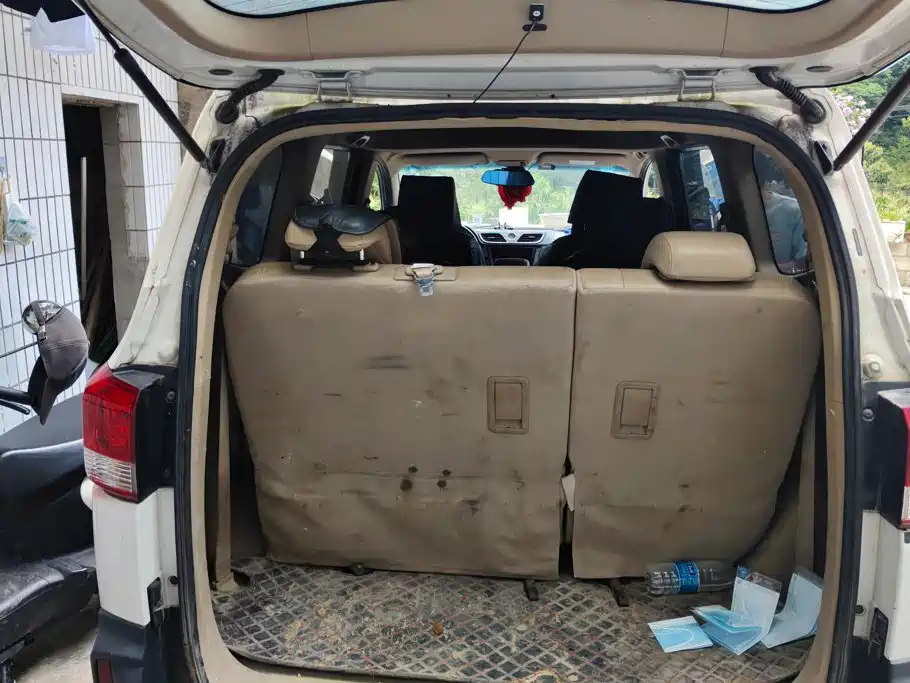 Wuling Hongguang 2017