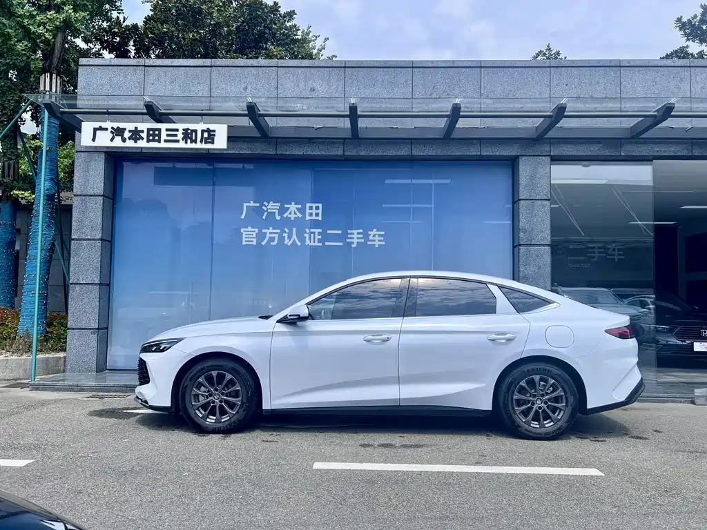 BYD Qin L 2024 — фото 4
