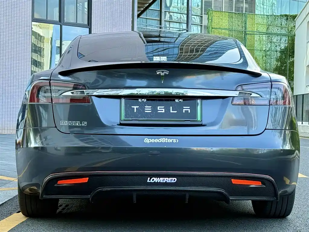 Tesla Model S 2019 — фото 26