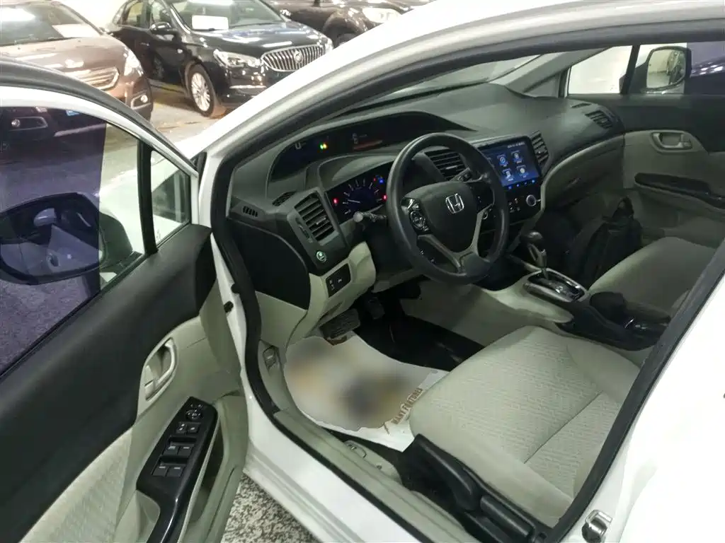 Honda Civic 2016 — фото 13