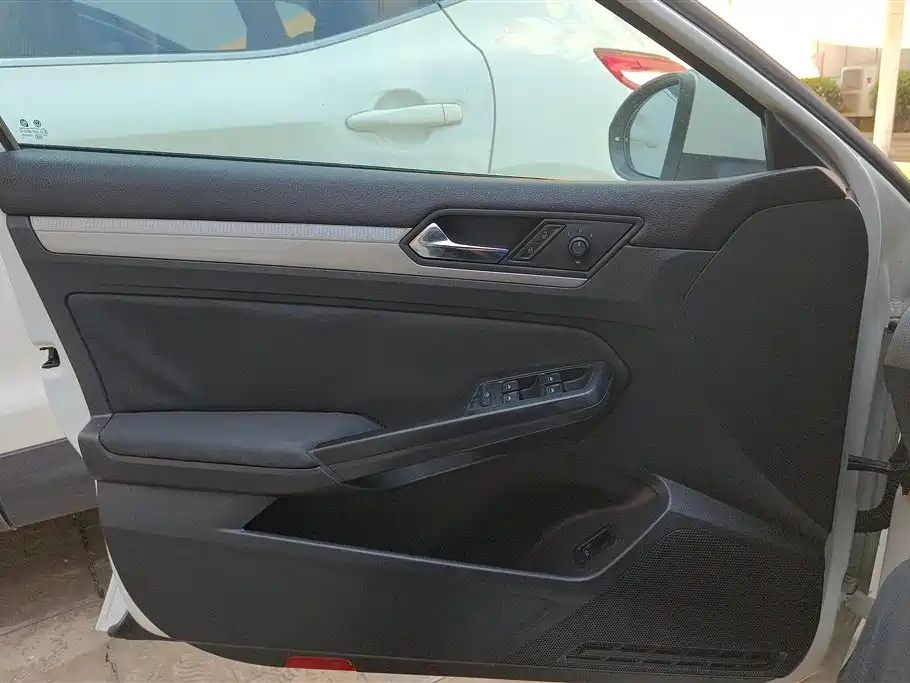 Volkswagen Lamando 2015